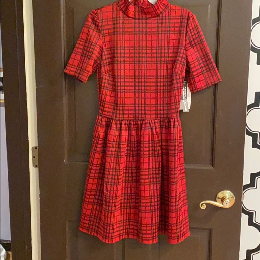 Lord&Taylor designlab mock neck short sleeve dress